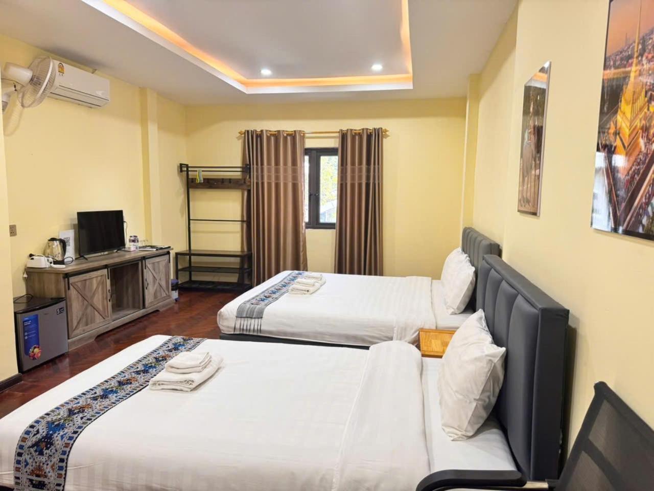 Yula Hotel Thatluang فيينتيان المظهر الخارجي الصورة